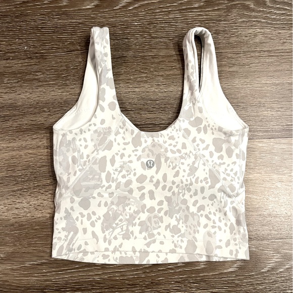 Lululemon Align Tank Top in Cheetah Camo Antique White Multi Size 0 - Picture 6 of 8